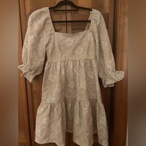Entro Women’s Sz 6 Cream Puff Sleeves Floral Embroidered Tiered Mini Dress - NWT